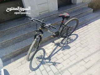  3 بسكليت امريكي جنط 26 للبيع بحالة الوكالة قابل للتفاوض