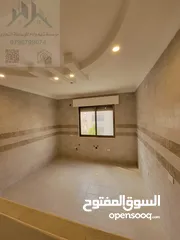  16 شقة فارغة للايجار في ابو نصير