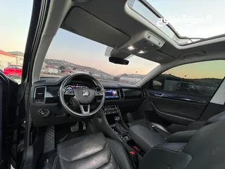  16 سكودا كودياك  فل الفل فتحة سقف بانوراما 190 حصان  4x4- /2020  دفع رباعي عداد قليل 30000