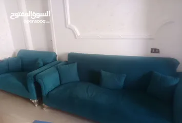  4 طقمين كنب للبيع بحاله جيده  سعر الطقمين 120دينار