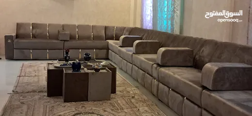 17 مجلس خليجى تفصيل بحال الوكاله للبيع فى اربد 34 مقعد بغطى 21 متر طولى