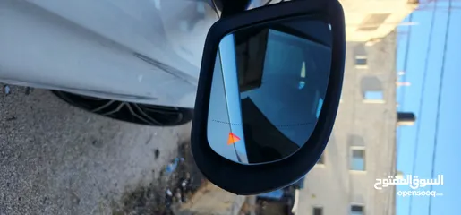  12 MERCEDEC BENZ C200 YEAR 2017 سيارة مميزة جدا جدا 6 انظمة قيادة السعر على الكاش فقط والسعر نهائي ..