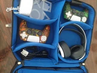  2 بليستيشن 5 مستعمل شهر مع ايدتين مع سماعة الاصليه مع كم لعبه بسعر مرتب