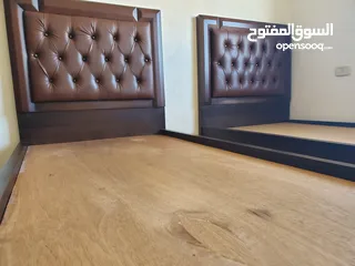  10 تختين مفرد خشب مع لوح خشبي بحاله الوكاله