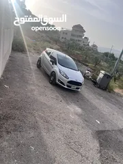  3 Ford fiesta