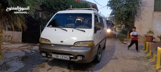  9 باص H100 موديل 2000 نضيف للبيع