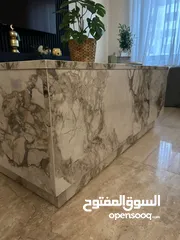  5 طاولة خشبية