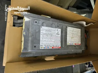  1 بطاريه بريوس نيكل 2014 ( جميع الخلايا شغاله) ضعف عام في البطارية   السعر نهائي.  غير قابل للتفاوض