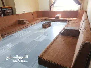  15 مجلس عربي كبير سعودي 16 مقعد  للبيع