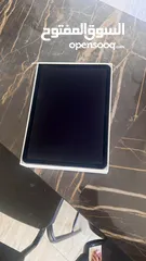  3 Ipad air 5 with sim card slot 64 gigabytes in a very good condition  ايباد اير 5 مع مدخل شريحة