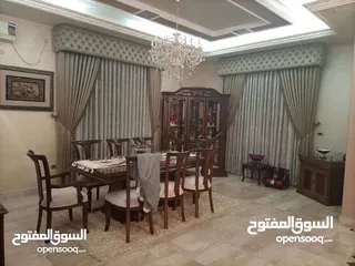  11 الظهير فيلا مستقله فخمه جدا فن معماري عاليه ومطله اجمل موقع مكون من اكثر من سكنه