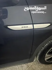  4 VOLKSWAGEN ID6 CROZZ