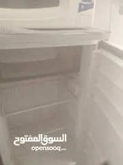  2 ثلاجه دي فرست بحالة جيدة على الفحص