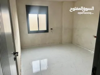  8 شقه للبيع بسعر مميز