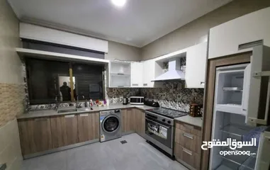  7 شقة مميزة وفاخره للايجار-عمان، ديرغبار