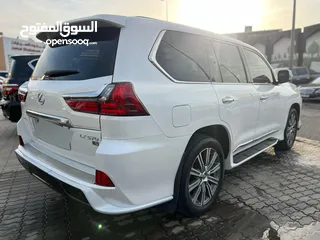  4 لكزس LX570 موديل 2016 الدرجه الاولي وارد الخليج للبيع