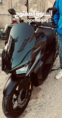  1 سكوتر sym jet x 200cc  2023 ماشي 20 الف لون اسود للبيع او بدل
