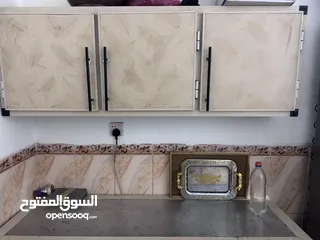  1 كاونتر 3 قطع نظيف وبحاله جيده  مو سوقي ونوعيه جيده