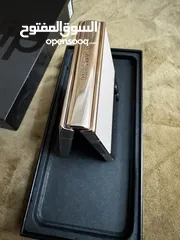  5 Samsung galaxy Z Flip4 128GB