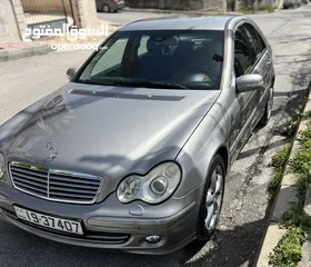  2 Mercedes C180 2007