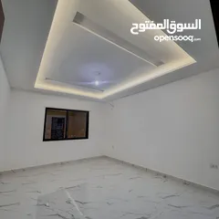  13 شقة فاخرة طابق اول مساحة 200م في اجمل مناطق شفا بدران الكوم 4 غرف نوم 2 ماستر بسعر مميز