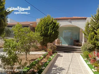  15 بيت حجر مستقل للبيع