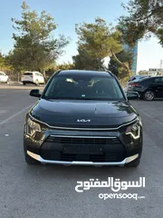  4 كيا نيرو 2022