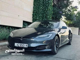  9 Tesla S 75D