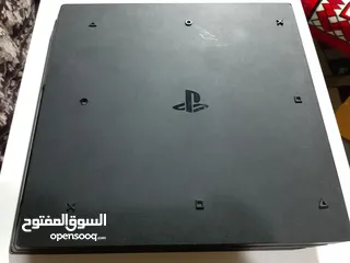  8 PS4 Pro امريكي