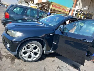  2 للبيع سياره جيب  BMW  X6  موديل 2010 اسود