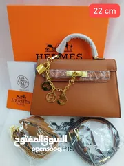  4 Hermes, New Model. With Box Everything look like fashionable.