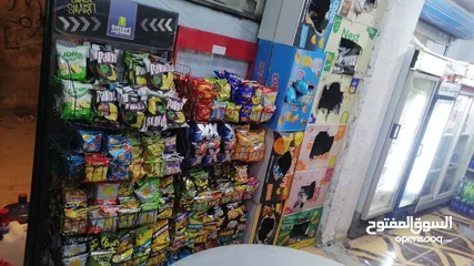  4 ستاندين شبس 15 دينار مكينة سنيوره 20 دينار مكينة شنينه 130 دينار ثلاجه 40 دينار البيع كامل فقط