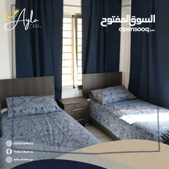  16 شاليهين اثنين  على ارض 4 دونم للبيع و غرفة للحارس  و مستودع. المشروع مفروش كامل و عمر البناء سنة