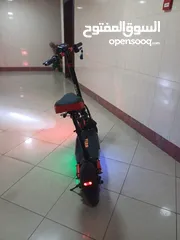  2 VLRA SCOOTER USED 3WEEKS