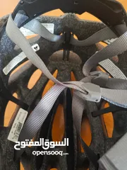  6 خوذتين specializedو Giro helemt