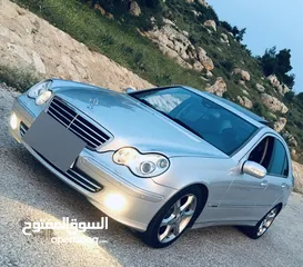  8 مرسيدس c200 موديل 2004 لون سلفر
