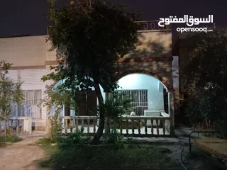  3 بيت للبيع مساحة 450  متر طابو ملك منطقة الجمعيات