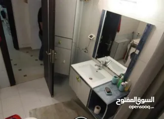  5 غرفة مفروشة للايجار لصبيه