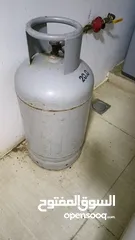  2 Gas cylinder+Oven