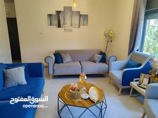  8 شقة للبيع في منطقة جفنا قرب المسجد