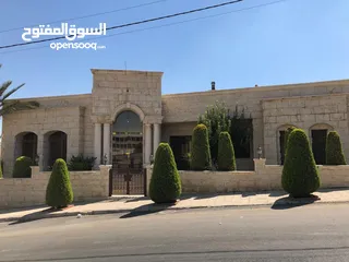  23 فيلا مفروشه للايجار في عبدون ( Property 40254 )-175089630