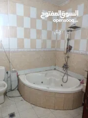  12 شقة مفروشة للإيجار