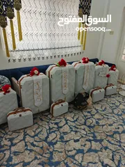  3 عمان والزرقاء  الطقم ب 15 شامل التوصيل والترجيع ومعاه ستاند عطور وستاند ذهب