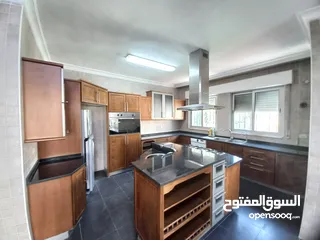  11 شقة غير مفروشة للإيجار 400م2 ( Property 19553 )-174847773
