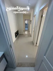  8 ثلاث غرف غير مفروش للايجار