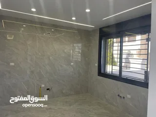  8 شقق فاخرة للبيع