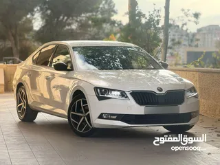  14 سكودا سوبيرب موديل2020 وترخيص 2019 فحص ممتاز ولا غرام بويه  مطور 1500 بنزين