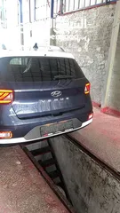  4 هيونداي فينيو ليميتيد v