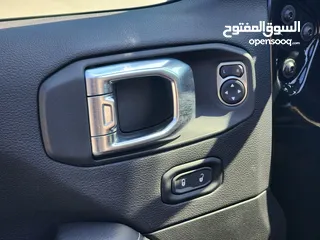  18 جيب رابيكون ترخيص 2022 ماتور 2000 هايبرد بلج ان 375حصان/دفع رباعي