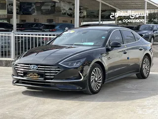  4 Hyundai SONATA HYBRID 2020